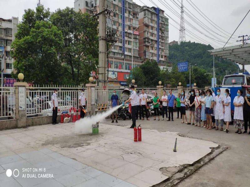 防范于未然  安全放心中 ——四川信泰物業(yè)第三季度消防安全演習